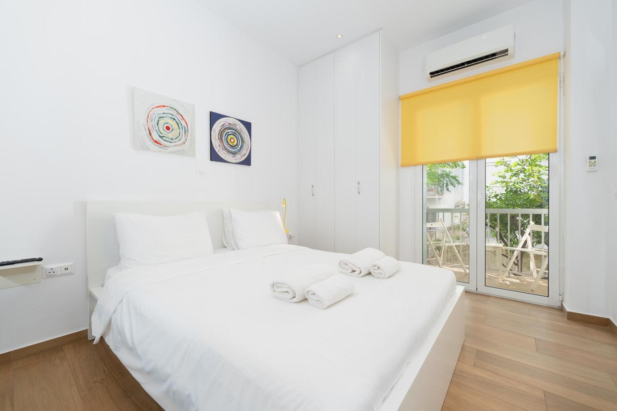 Apartment Charming Sunny In Athens